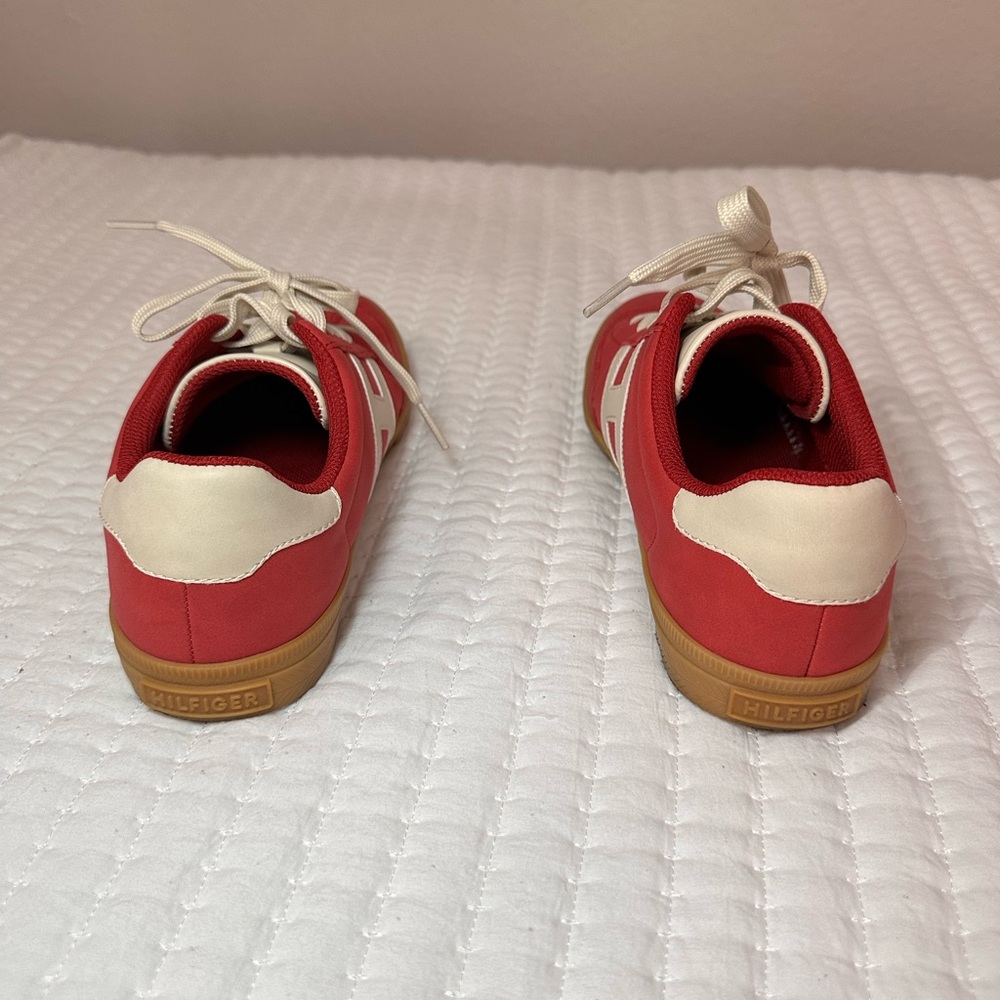 Tommy Hilfiger Red  and White/Cream Casual Sneakers women’s 8.5 - Picture 5 of 8